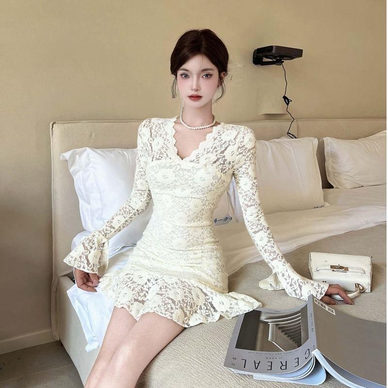 Long-Sleeve V-Neck Lace Mini Bodycon Dress Product Image