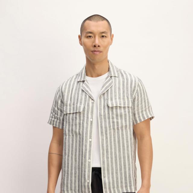 The Relaxed Linen Short-Sleeve Shirt Product Image