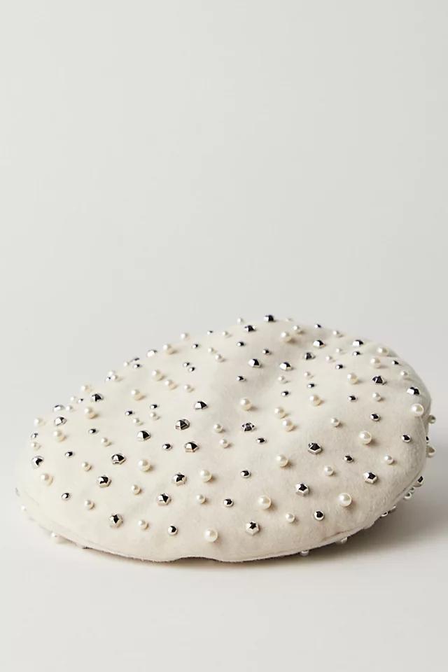 So Emma Pearl Beret Product Image