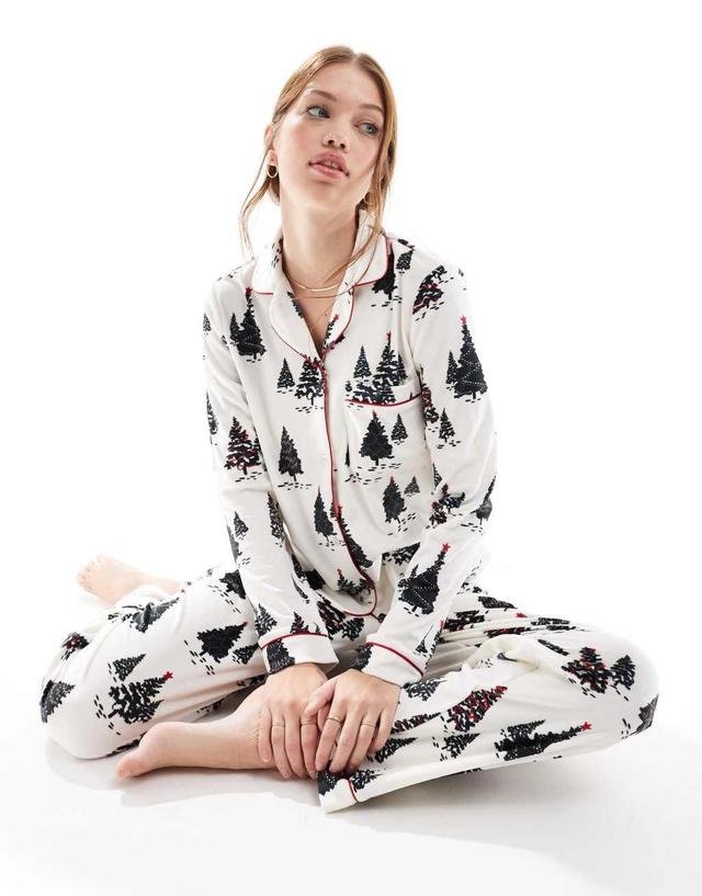 Chelsea Peers velour Christmas tree print top and pants pajama set in snow white Product Image