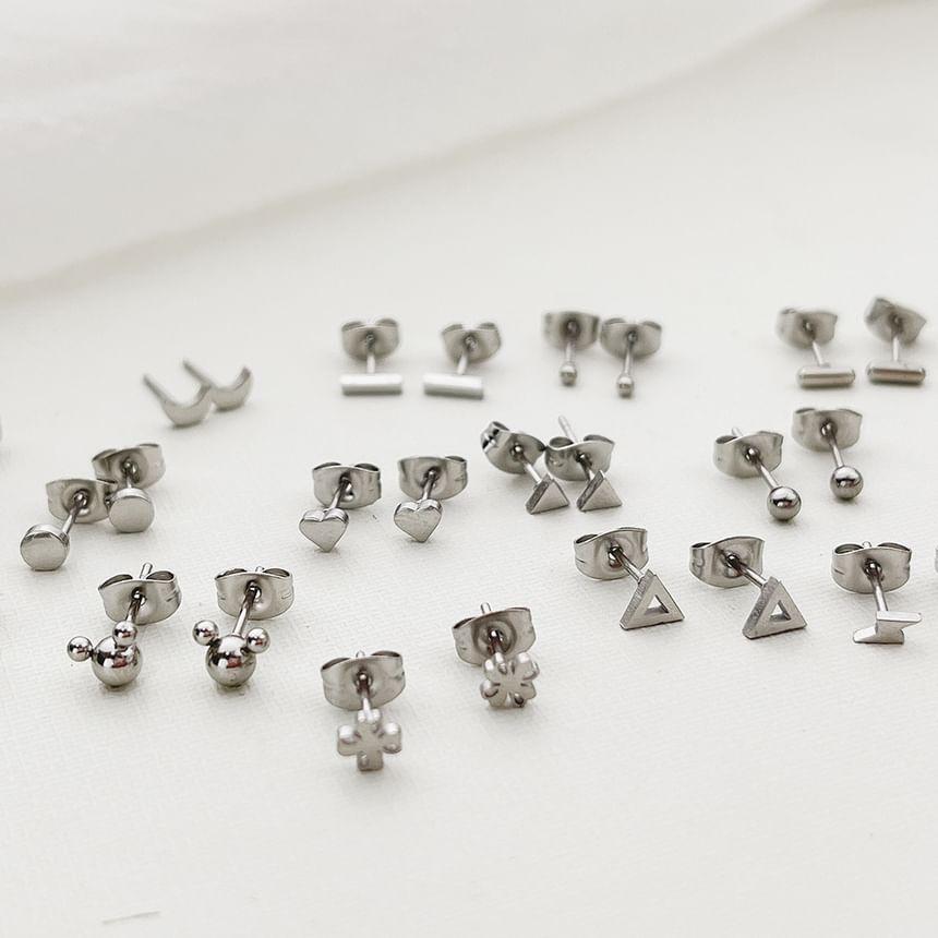 Stud Earring Product Image