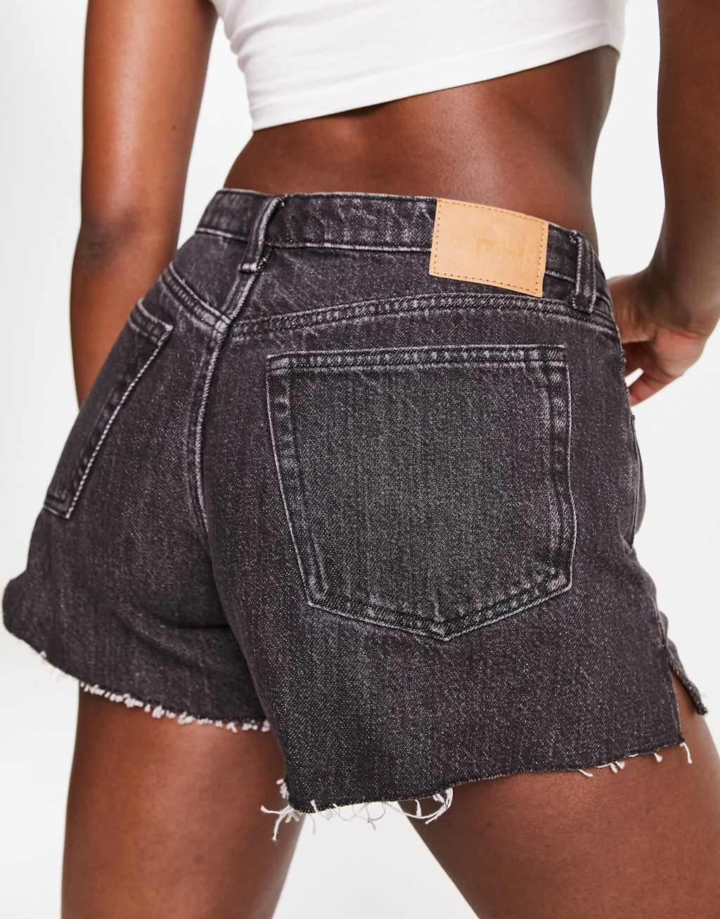 Weekday Swift mid rise denim mom shorts in washed black Product Image