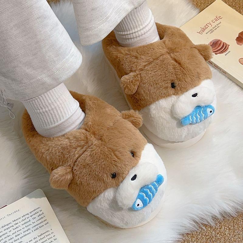 Otter Chenille Home Slippers Product Image