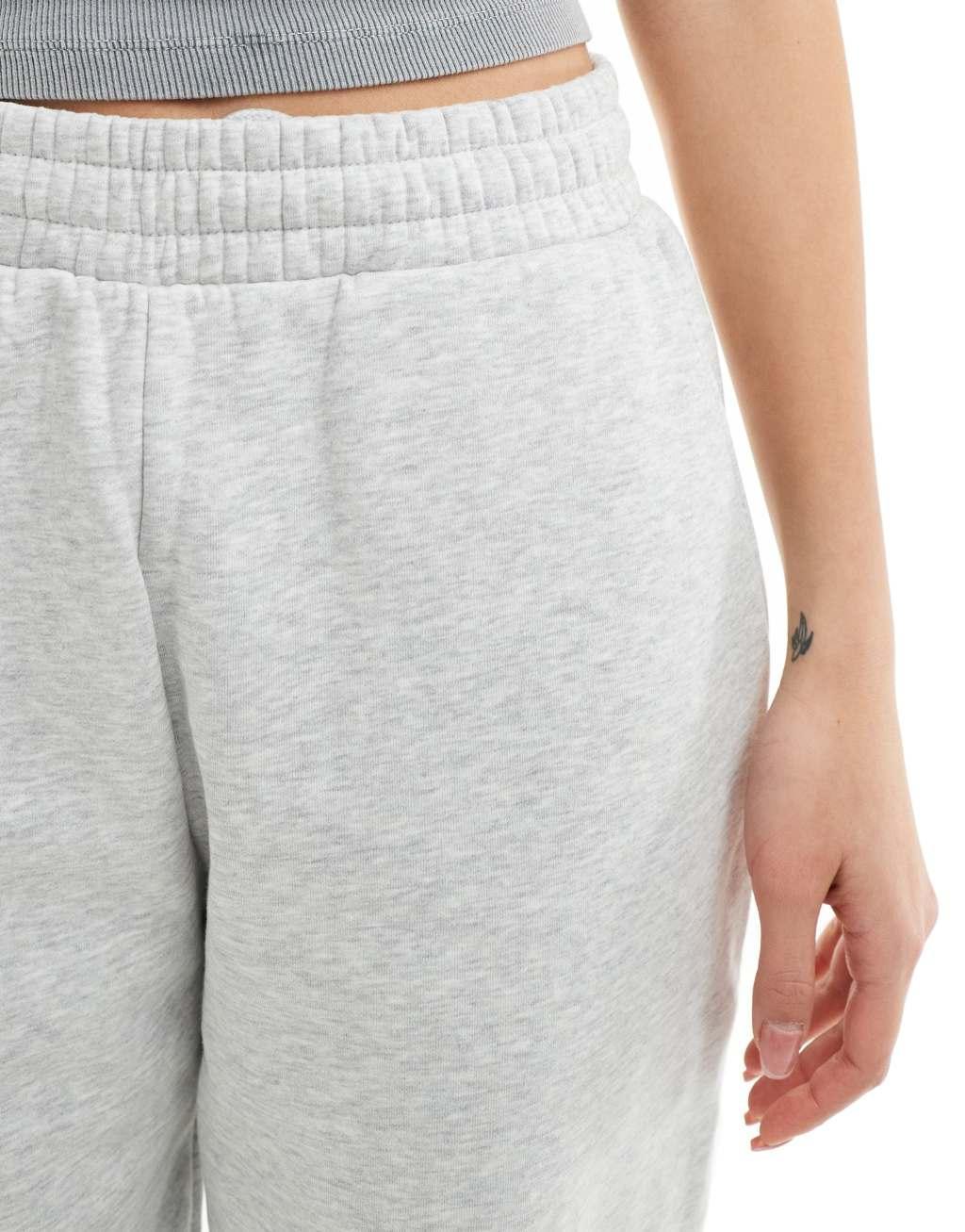 Weekday sweatpants in heather gray Product Image