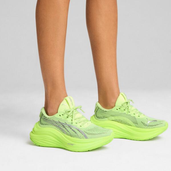 PUMA MagMax NITROâ¢ Women's Running Shoes in Fizzy Apple/Silver Product Image