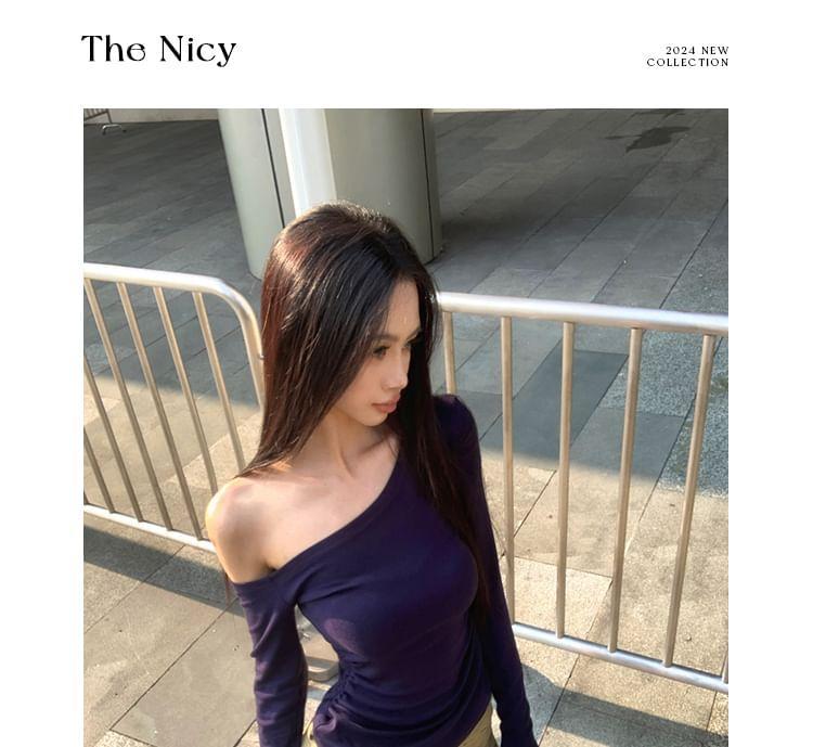 Long Sleeve One Shoulder Plain Ruched Tee Product Image