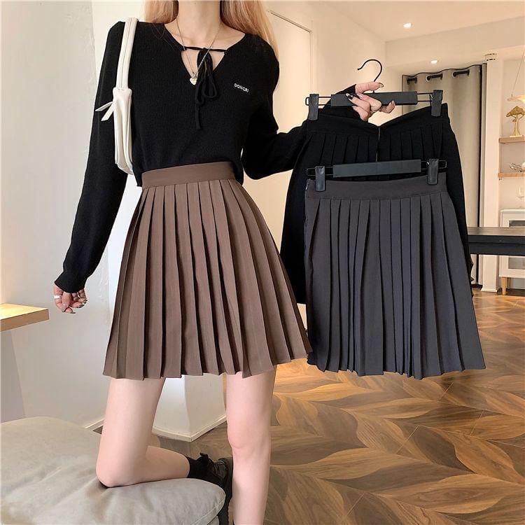 High Waist Plain Pleated Mini A-Line Skirt Product Image