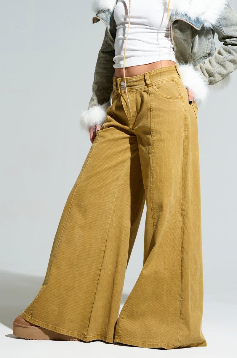 GIVE IT TO ME LOW RISE DENIM PANT Product Image