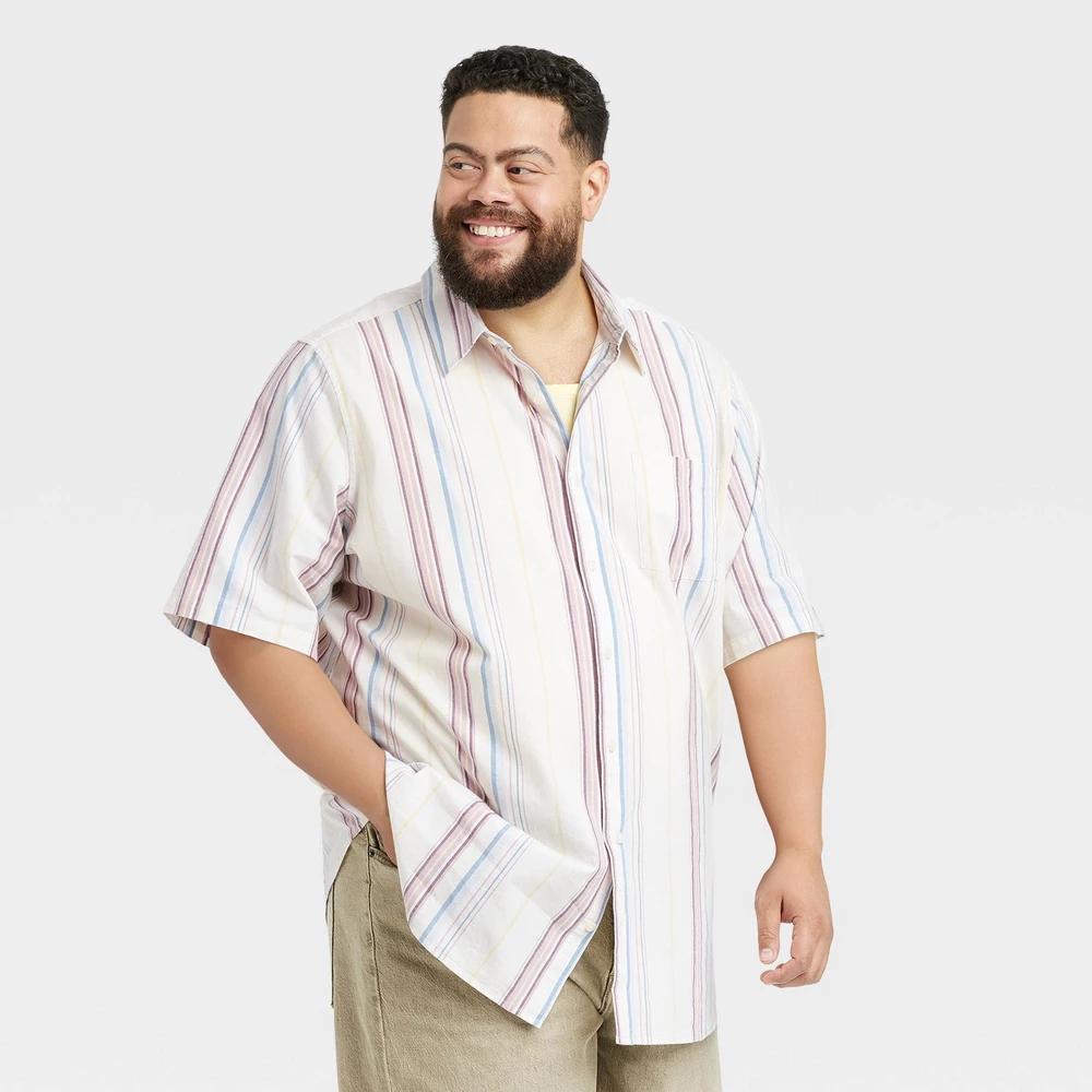 Mens Big & Tall Regular Fit Short Sleeve Poplin Button-Down Shirt - Goodfellow & Co Rose XXLT Product Image