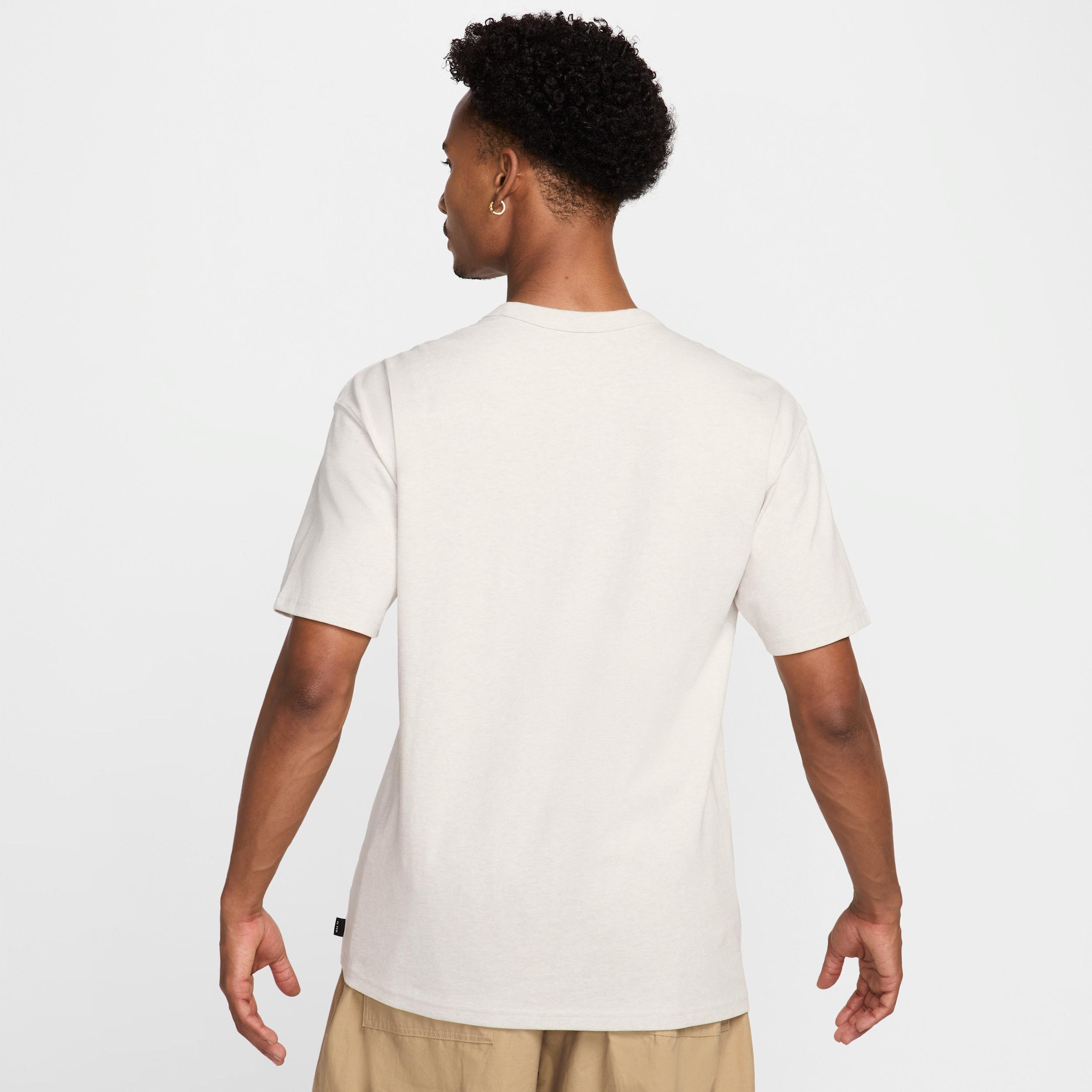 Nike Sportswear Premium Essentials Men's T-Shirt Product Image