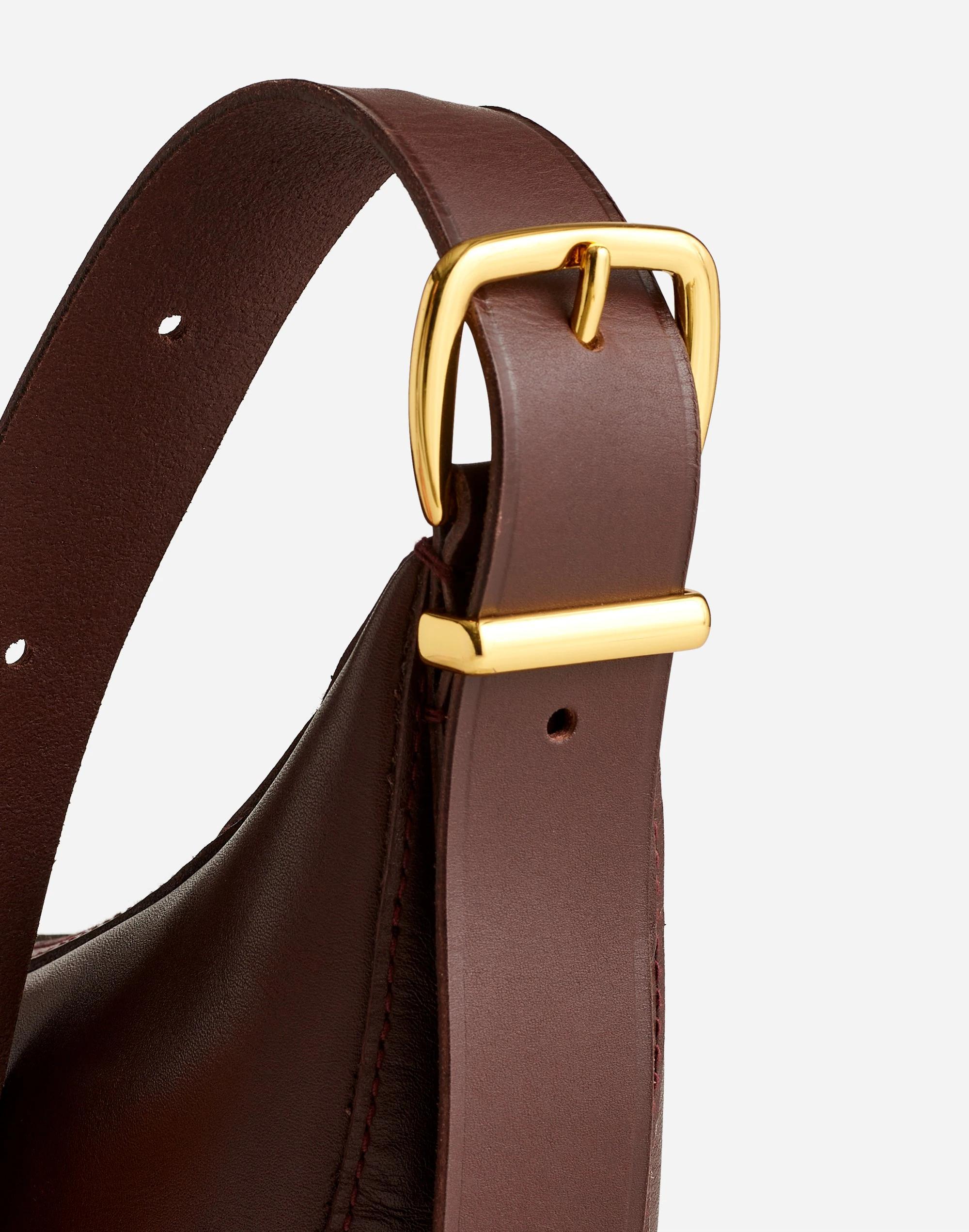 The Essential Sling Crossbody Bag in Leather Product Image