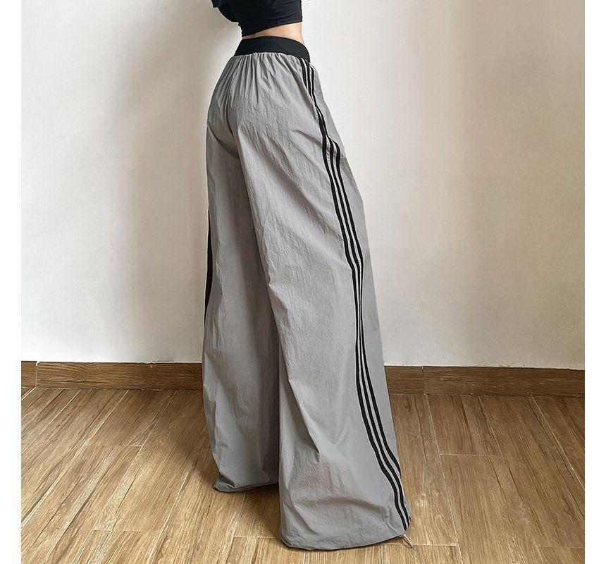 High Waist Color-Block Loose-Fit Wide-Leg Sweatpants Product Image