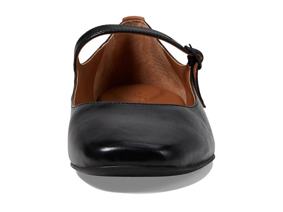 Gentle Souls by Kenneth Cole Wynona Leather) Women's Flat Shoes Product Image