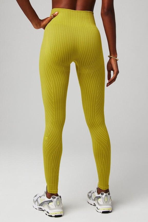 Seamless High-Waisted Linework Legging Product Image