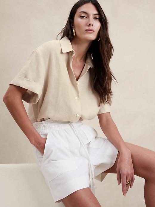 The Boxy Linen Shirt Product Image