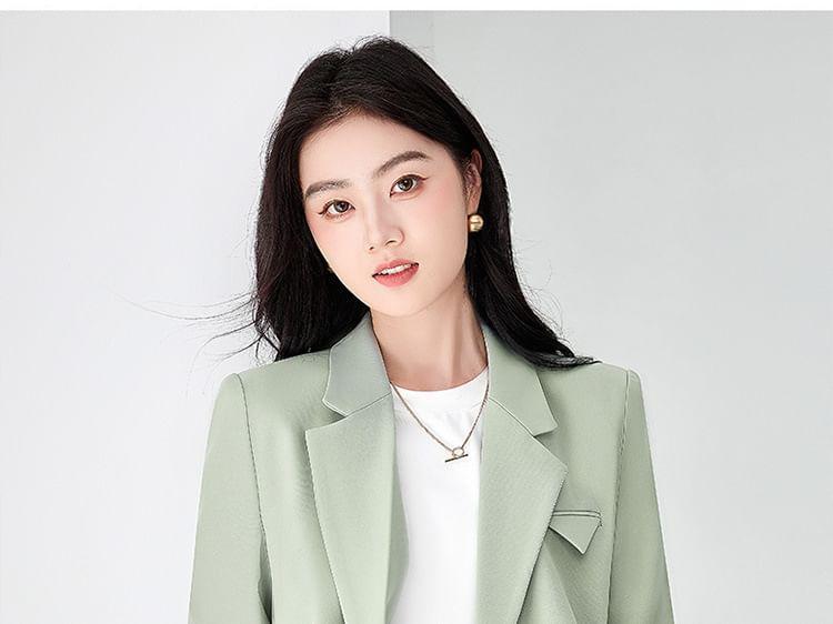 Notch Lapel Plain Double-Breasted Blazer Product Image