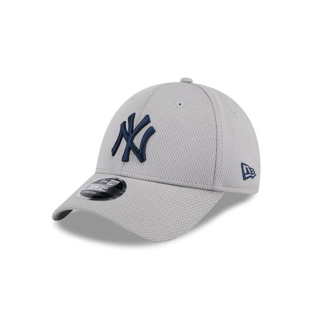 New York Yankees Gray 9FORTY Stretch-Snap Hat Male Product Image