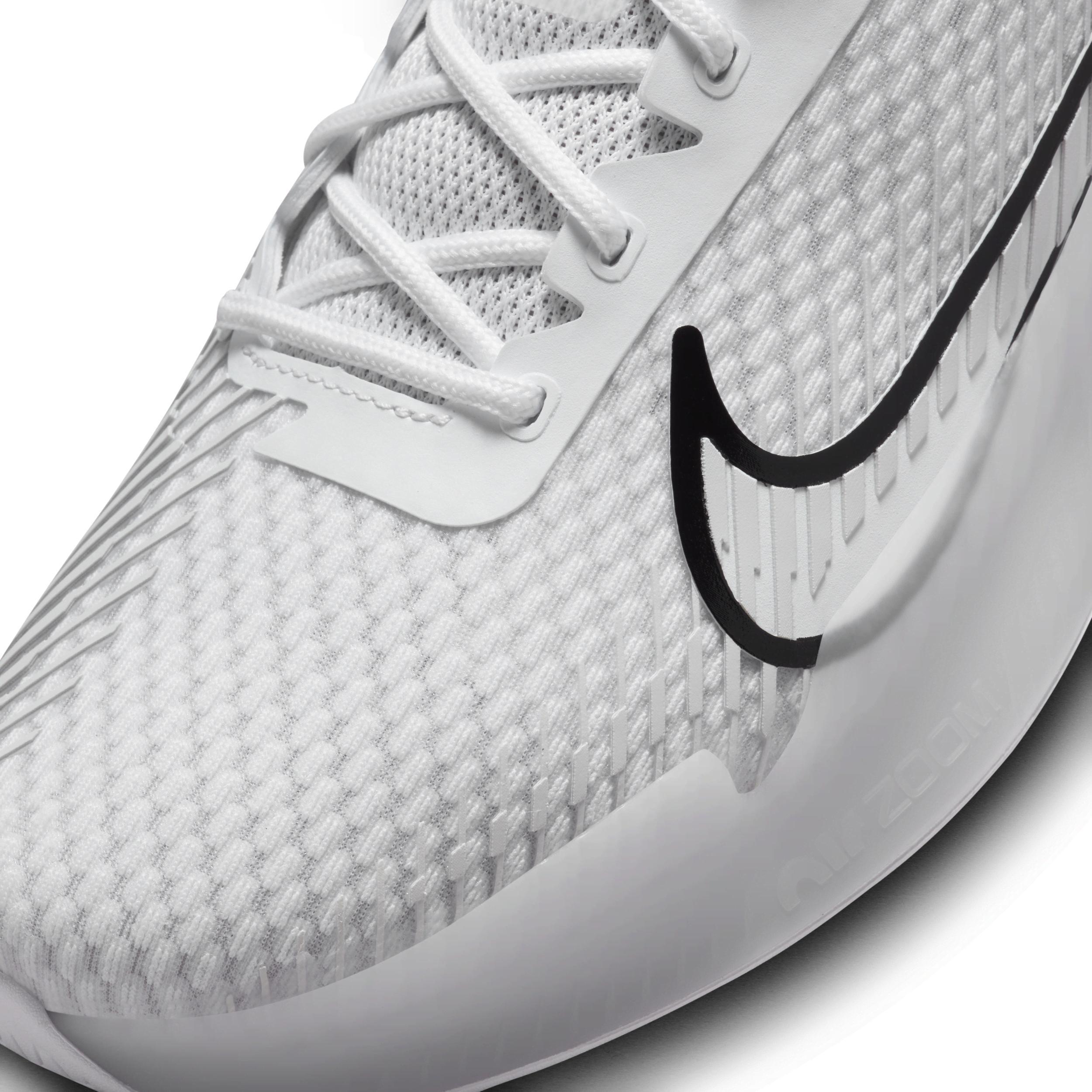 Nike Men's Court Air Zoom Vapor 11 Hard Court Tennis Shoes Product Image