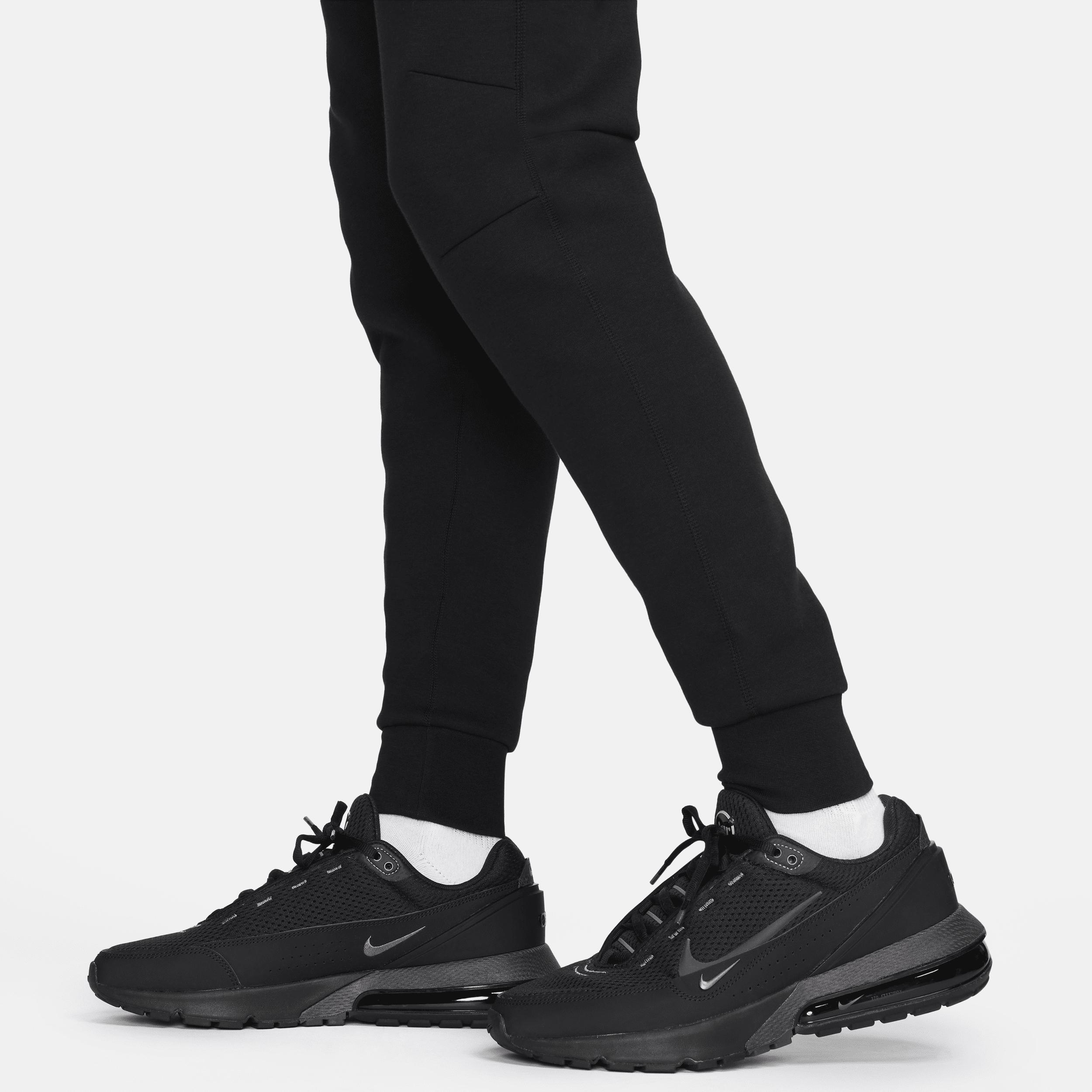 Liverpool FC Tech Fleece Nike Men's Soccer Jogger Pants Product Image