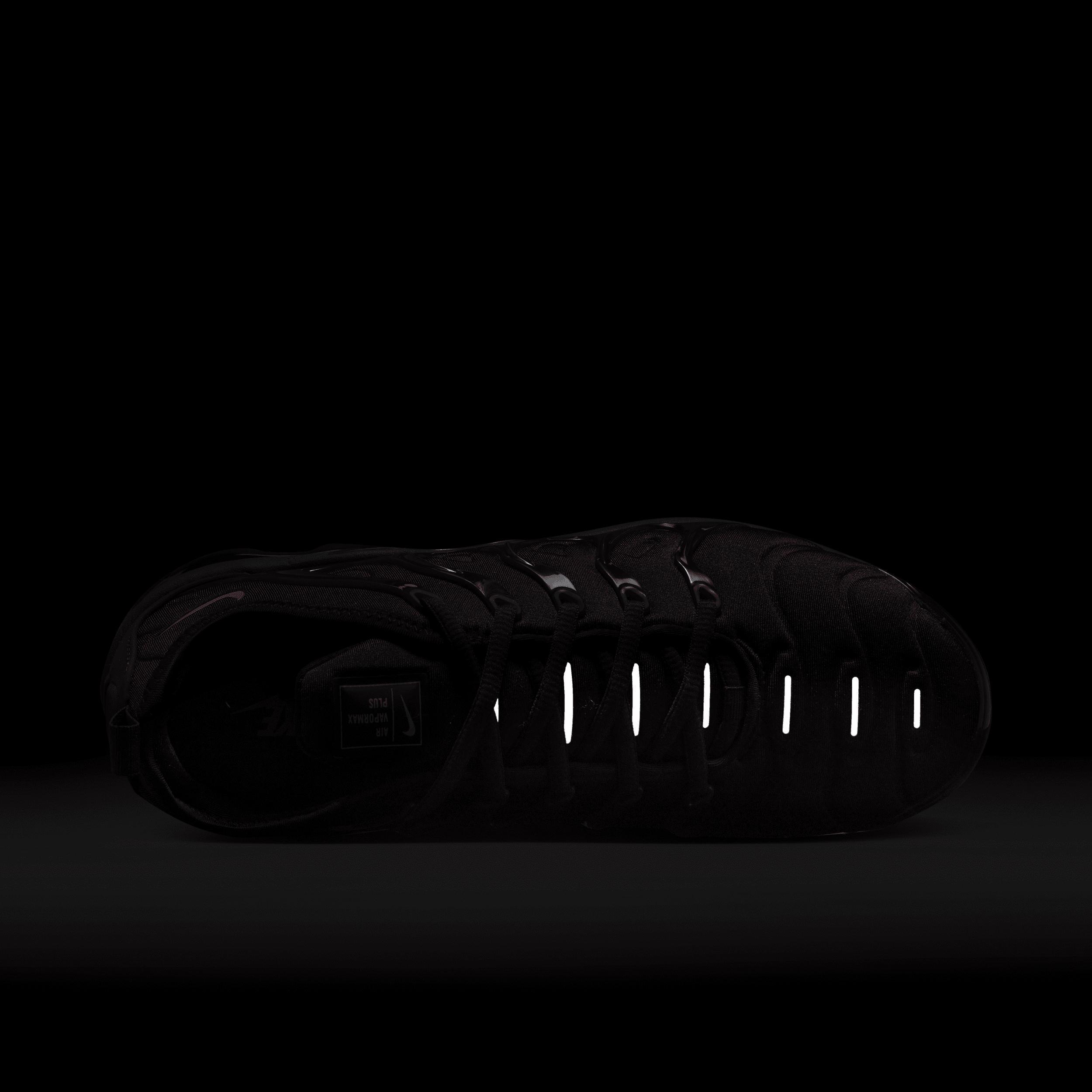 Nike Men's Air VaporMax Plus Shoes Product Image