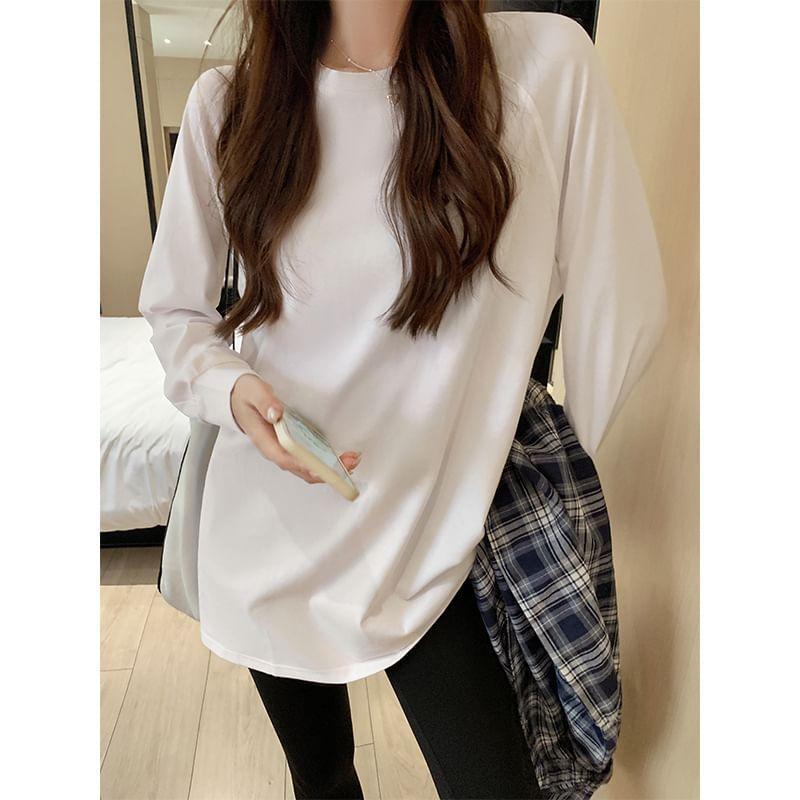 Long Sleeve Round Neck Plain T-Shirt Product Image