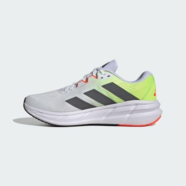 Questar 3 Running Shoes Product Image