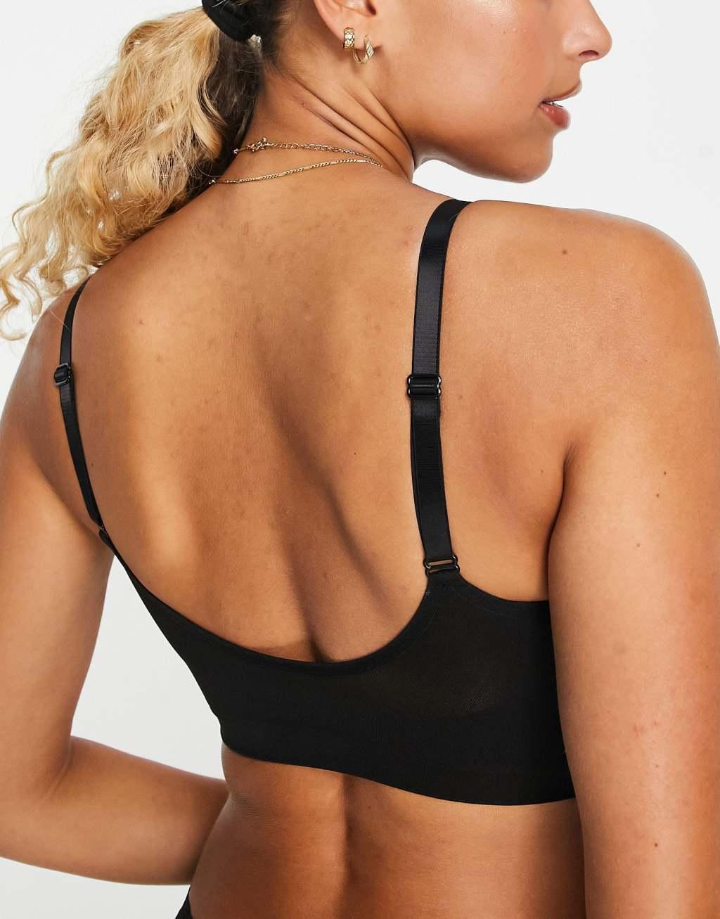 Vero Moda seamless bra in black Product Image