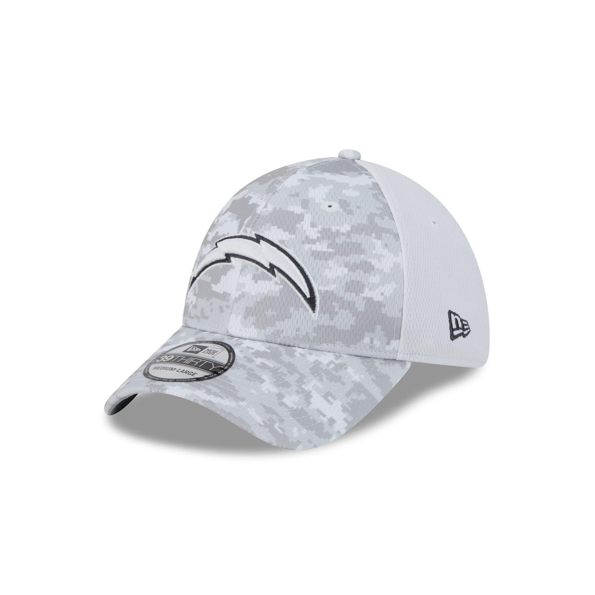 Los Angeles Chargers 2024 Salute to Service 39THIRTY Stretch Fit Hat Male Product Image