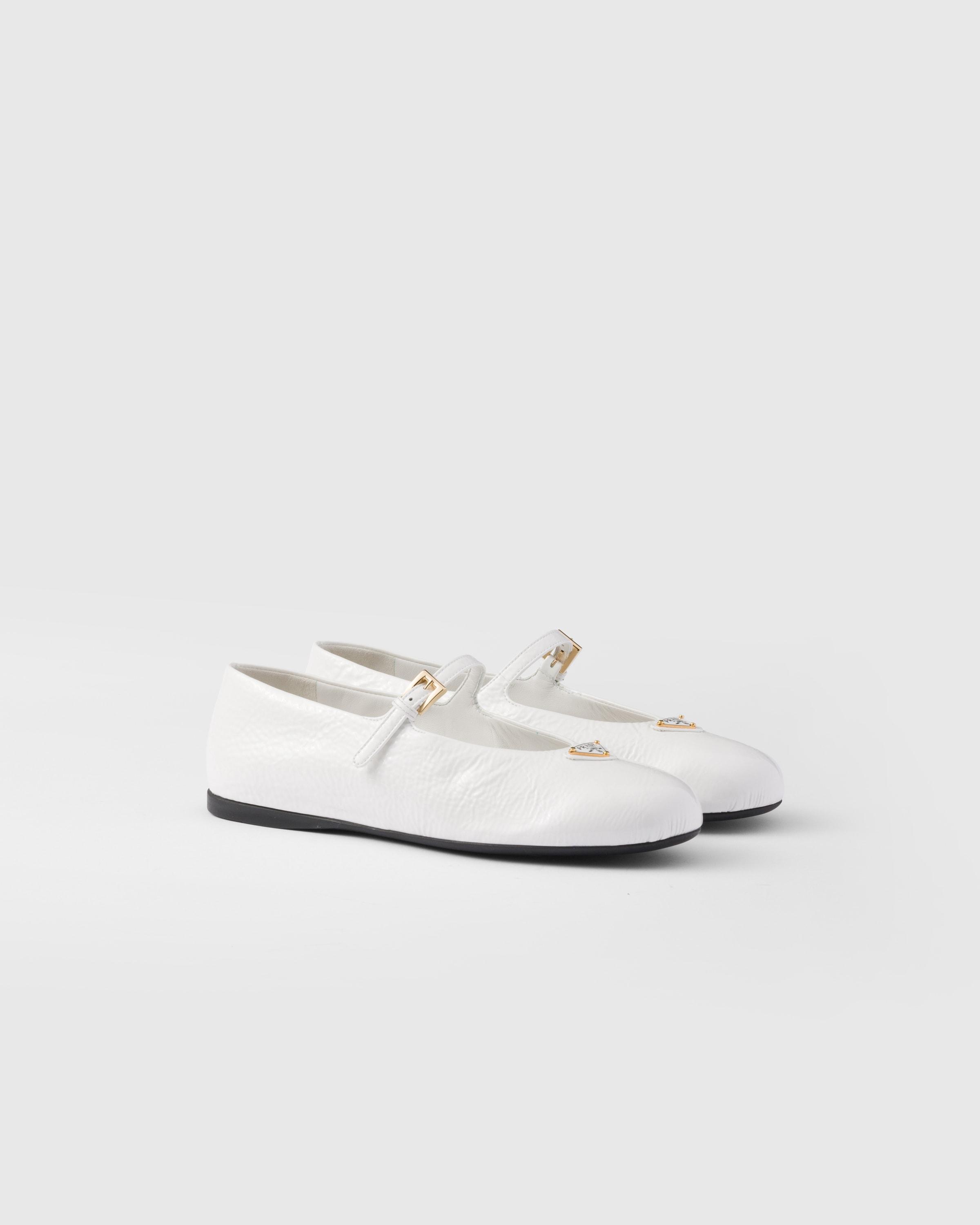 Naplak patent leather ballerinas Product Image