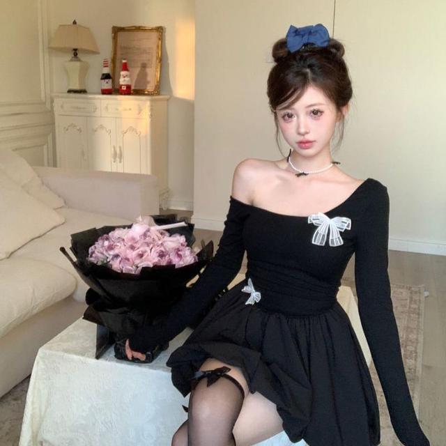 Long-Sleeve Off-Shoulder Bow Applique Mini A-Line Dress Product Image