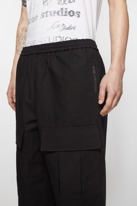 Cargo trousers Product Image