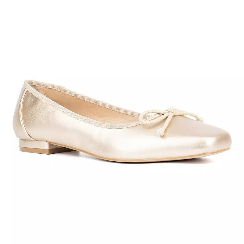 Fashion to Figure Fawn Womens Ballet Flats Product Image