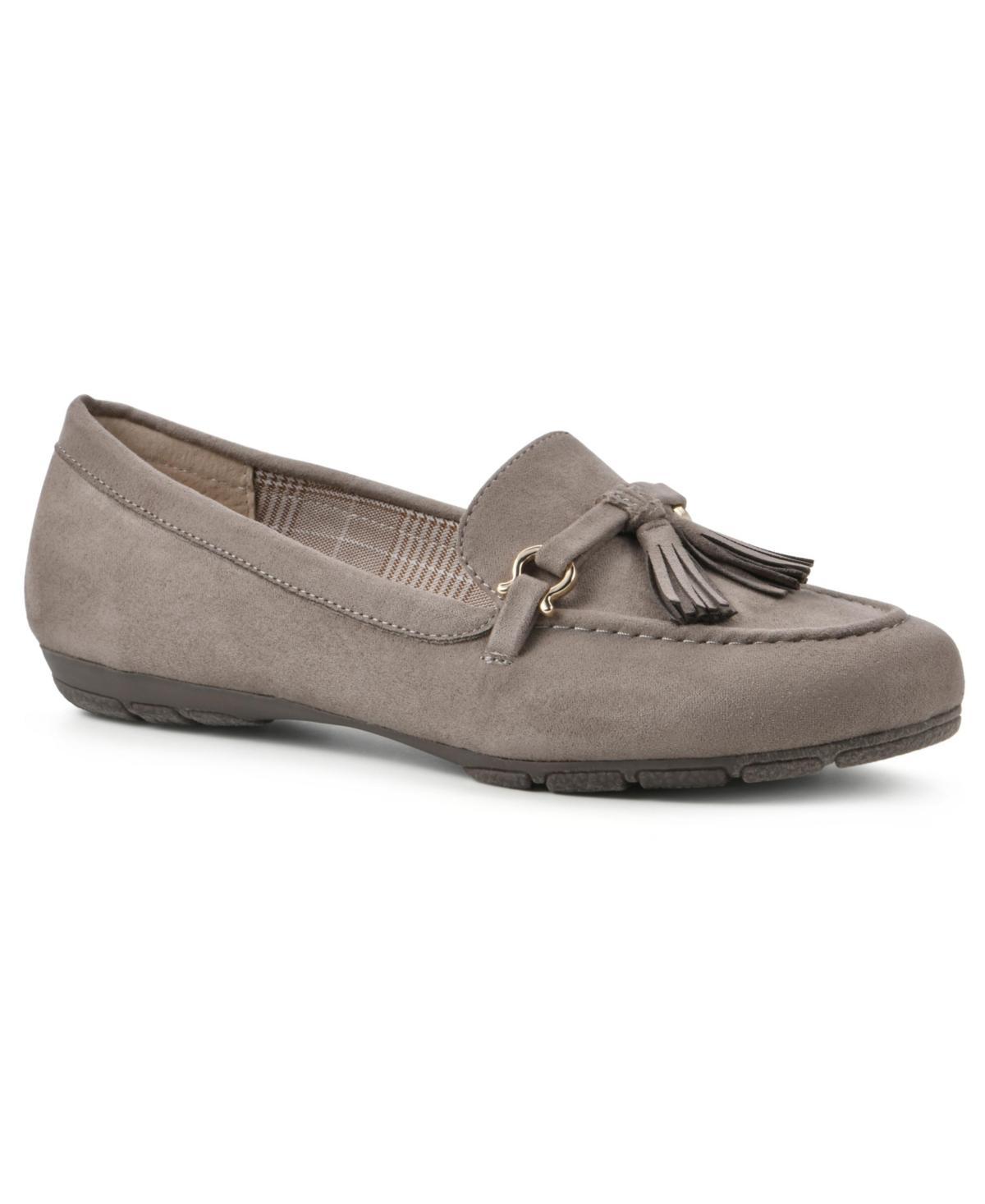 Cliffs by White Mountain Gush Suedette) Women's Shoes Product Image