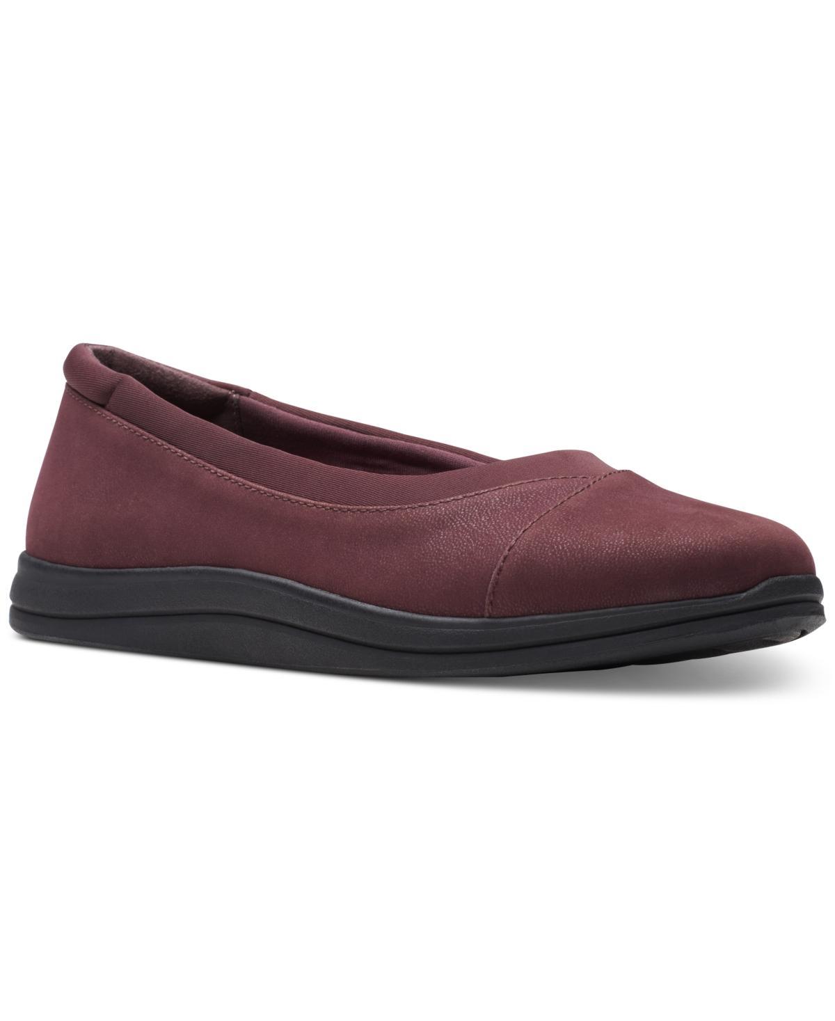 Clarks Womens Breeze Ayla Round-Toe Slip-On Flats Product Image