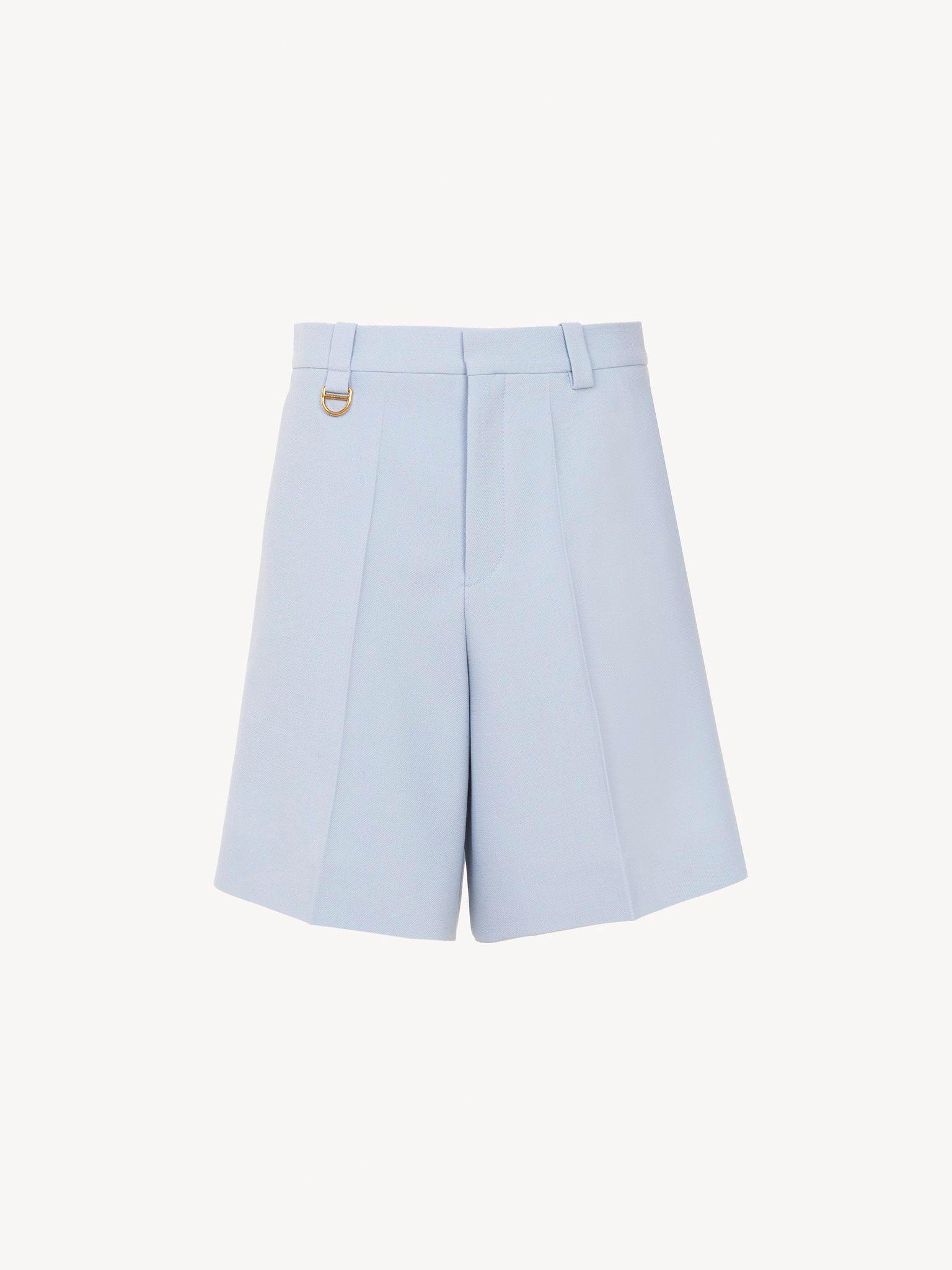 Tailored shorts in wool crêpe Product Image