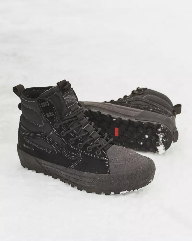 MTE Sk8-Hi GORE-TEX Insulated Shoe Product Image