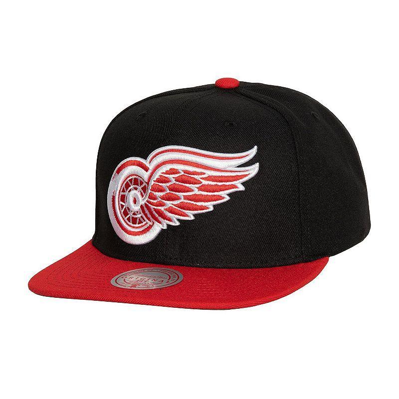 Mens Mitchell & Ness Detroit Red Wings Core Team Ground 2.0 Snapback Hat Product Image