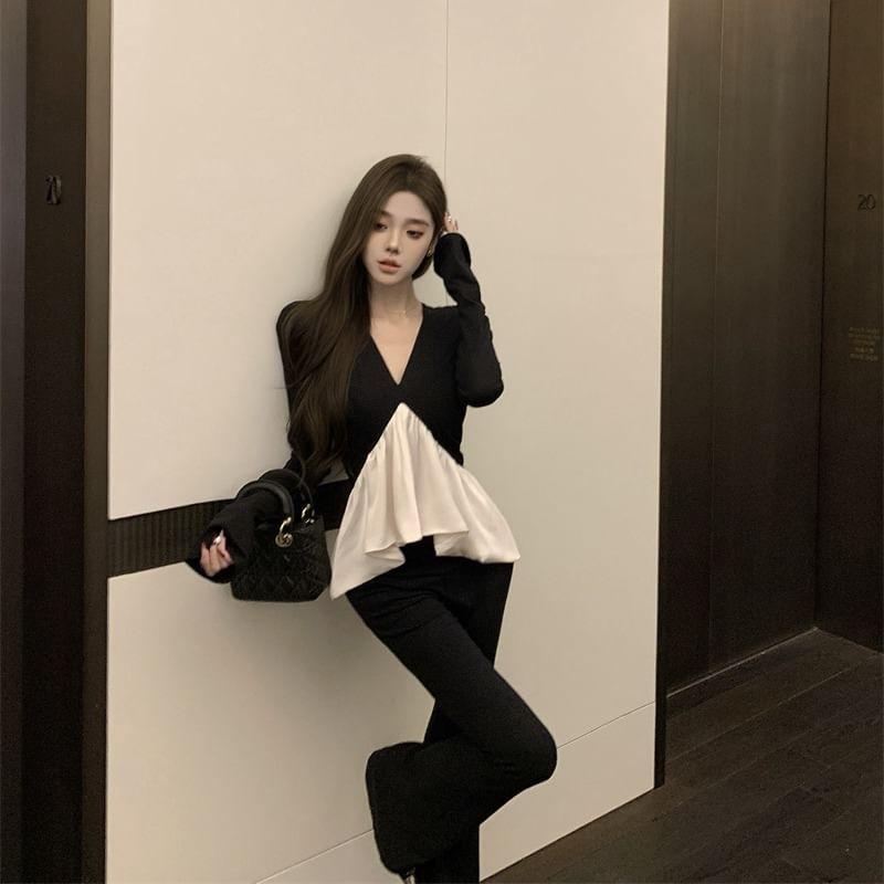 Long-Sleeve V-Neck Two Tone Blouse Product Image