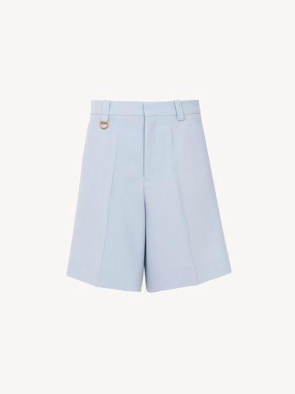 Tailored shorts in wool crêpe Product Image