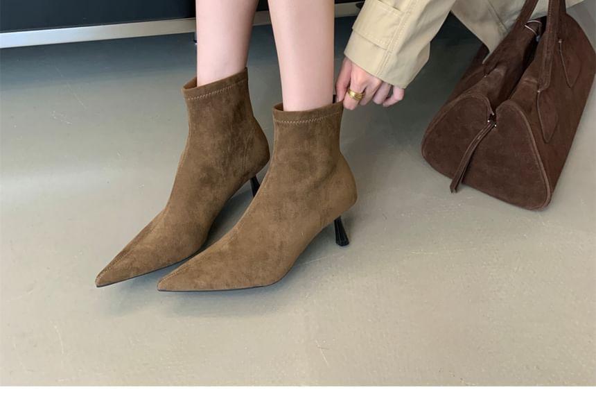 Kitten Heel Pointed Toe Plain Short Boots Product Image