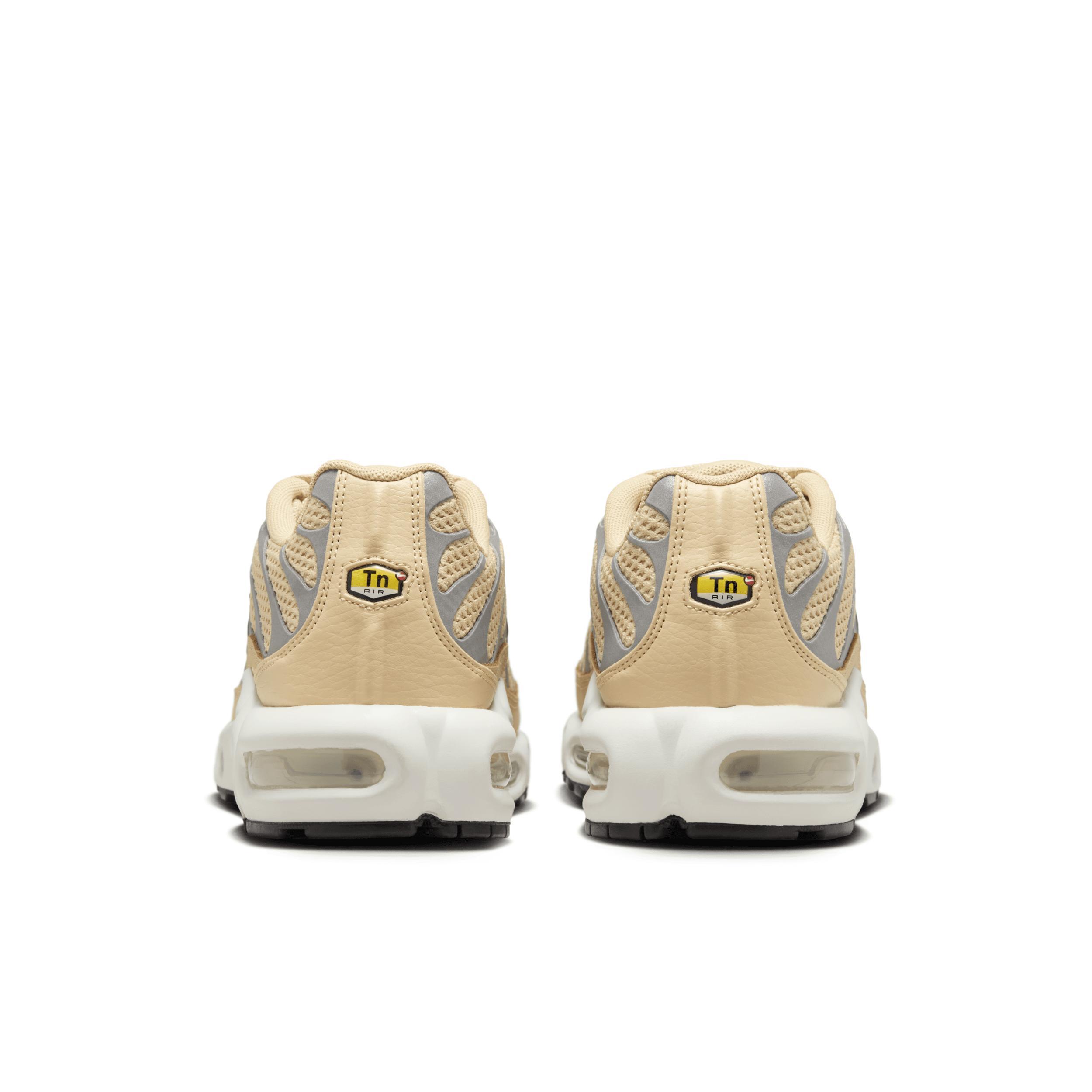 Nike Women's Air Max Plus Shoes Product Image