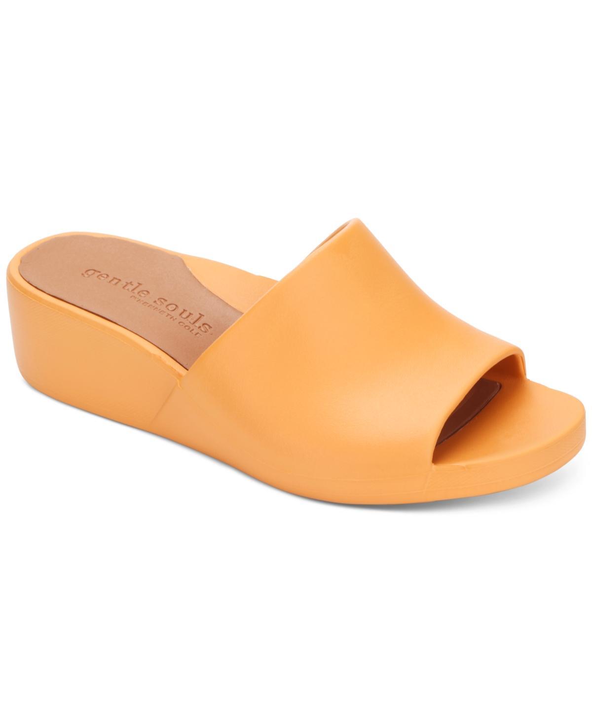 Gentle Souls by Kenneth Cole Womens Gisele Wedge Slide Sandals Product Image