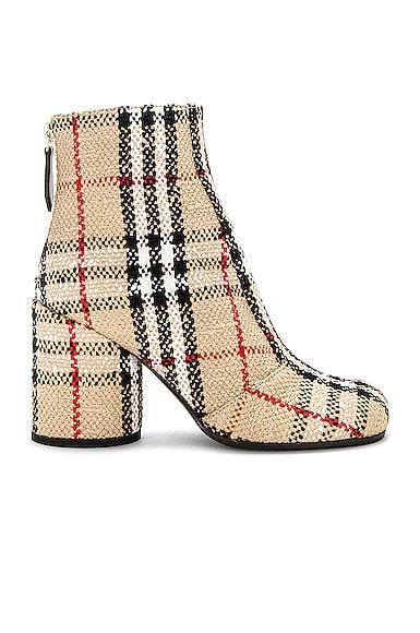 Burberry Anita 85 Low Boot in Beige Product Image