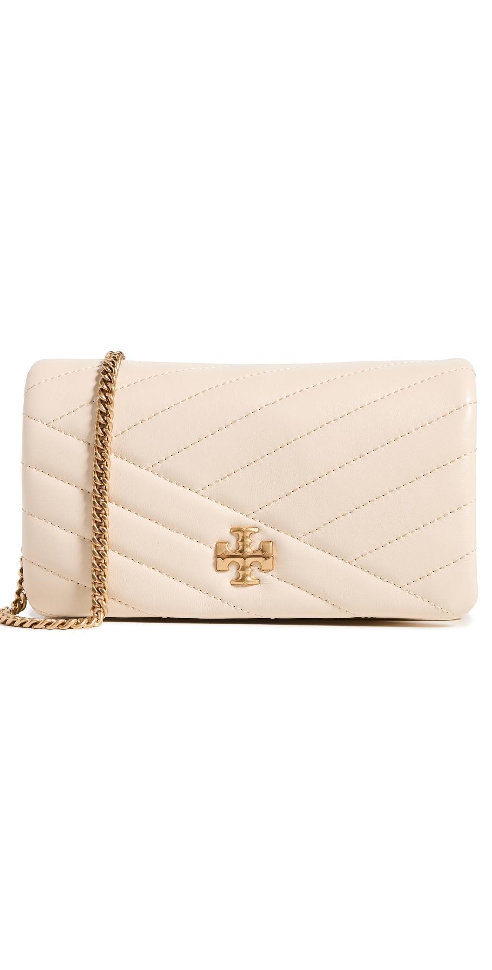 Kira Chevron Chain Wallet In New Cream/gold Product Image