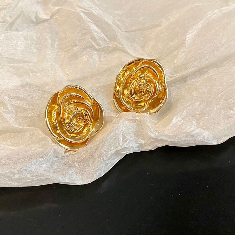 Floral Stud Earring Product Image