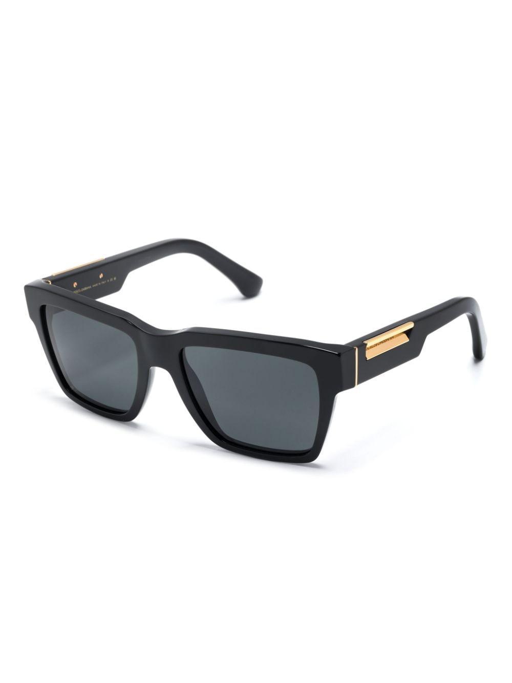 Square-frame Sunglasses In Black Product Image