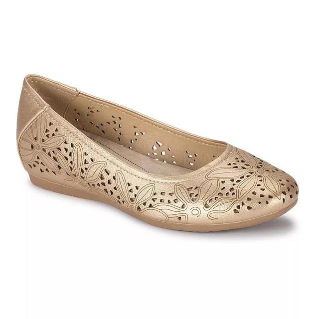 Baretraps Mariah Womens Casual Flats Product Image