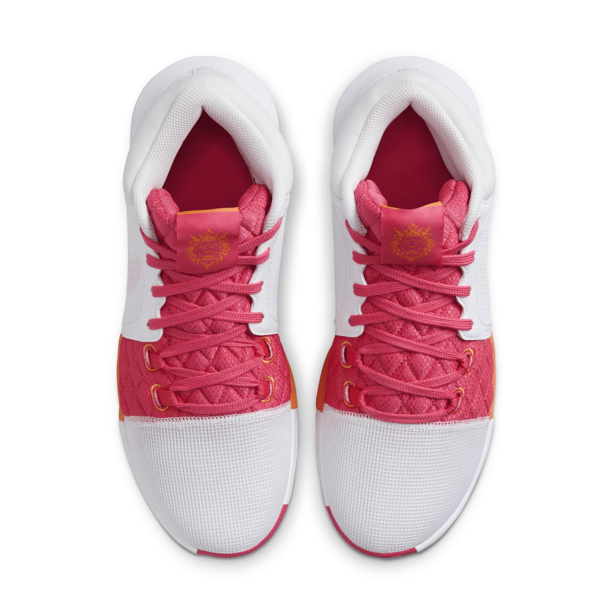 Nike Men's LeBron Witness 8 Basketball Shoes Product Image