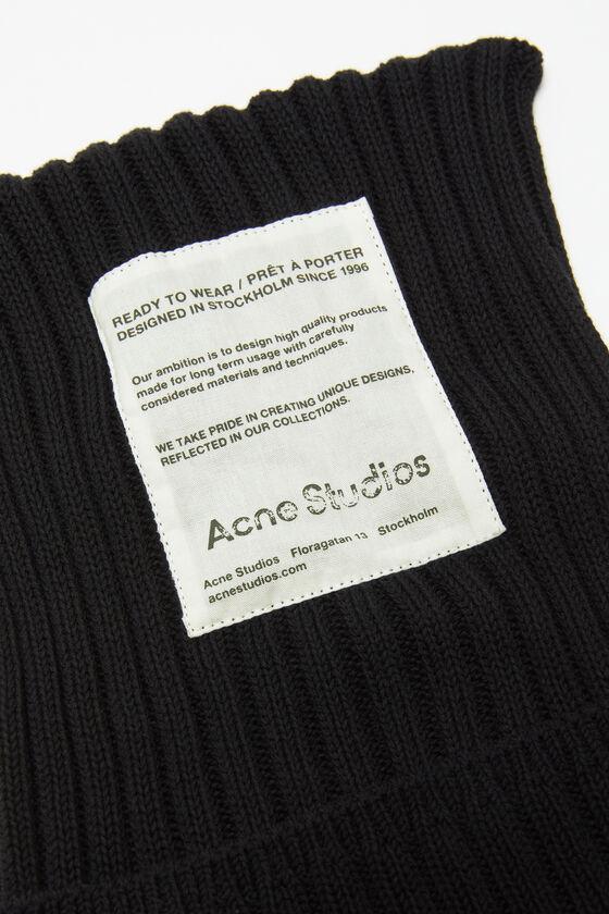 Ribbed square beanie product image