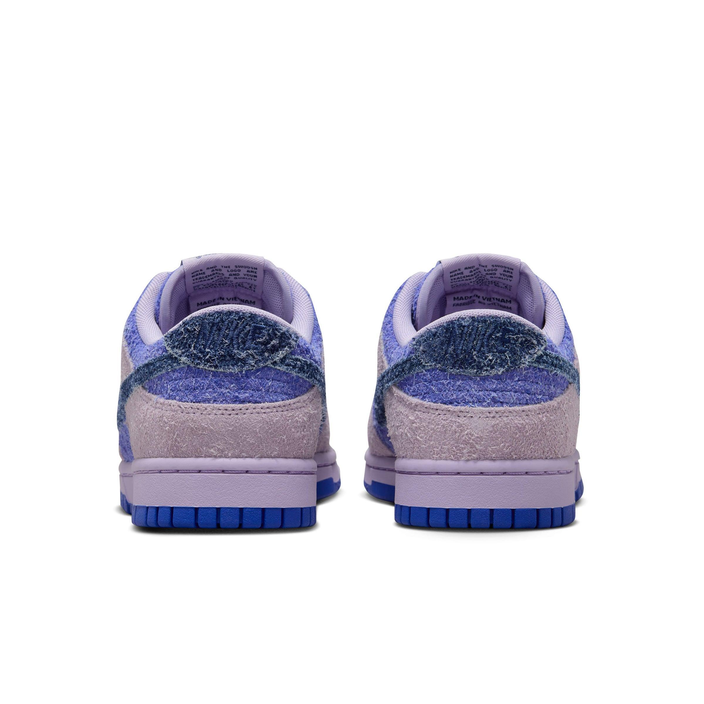 WOMEN'S DUNK LOW SE Product Image